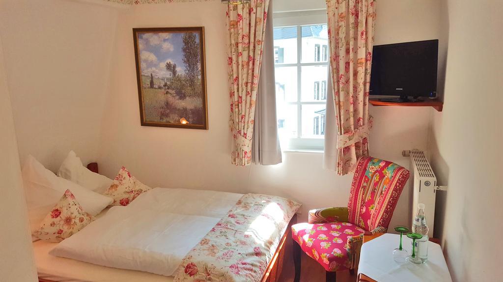 Bed and Breakfast Altes Zollhaus Beilstein  Esterno foto