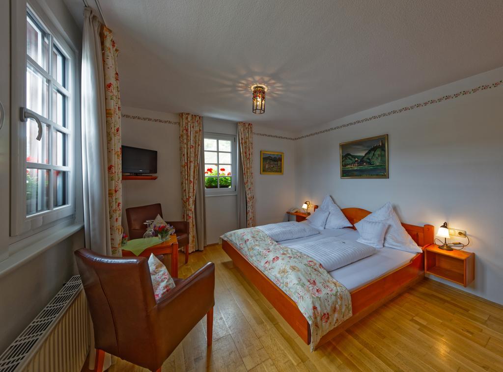 Bed and Breakfast Altes Zollhaus Beilstein  Esterno foto