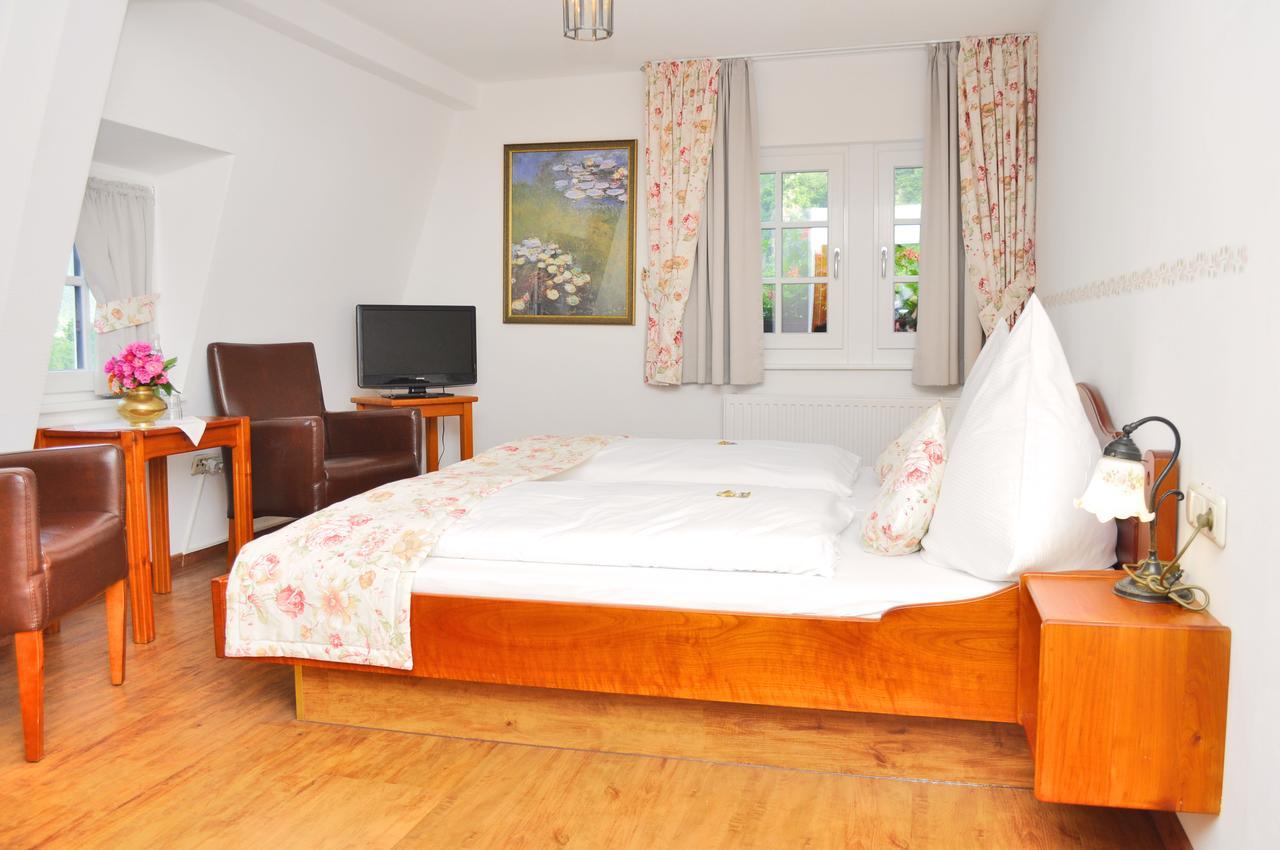 Bed and Breakfast Altes Zollhaus Beilstein  Esterno foto